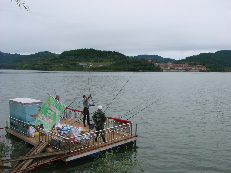 2011中国升钟湖水库第三届钓鱼大奖赛国内组现场图片